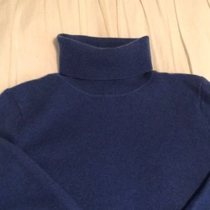 Talbots pure cashmere turtleneck incise PP excellent condition so soft